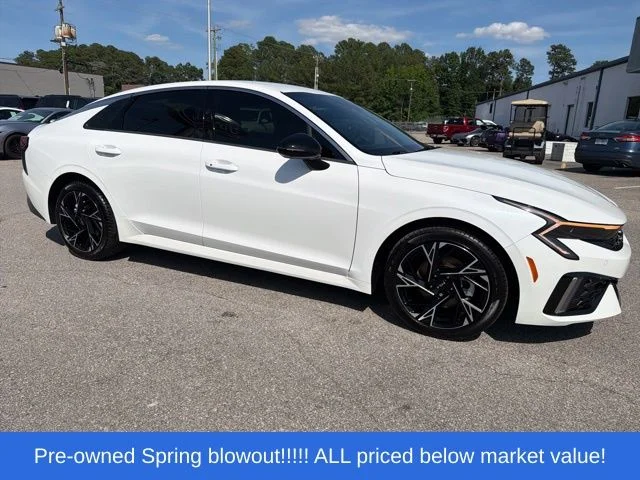Used 2025 White Kia GT-Line image 15