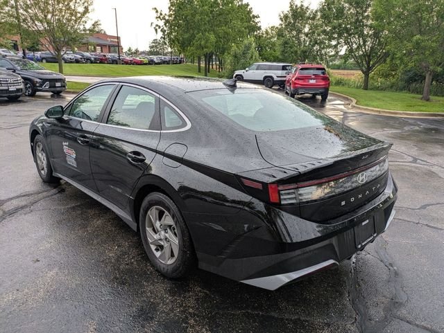 Certified Used 2026 Black Hyundai SE image 5