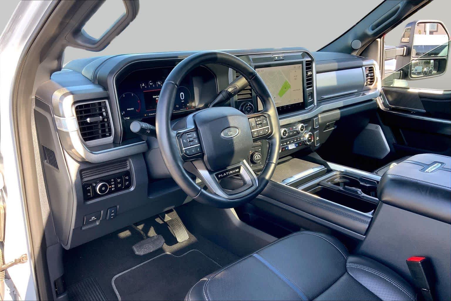 Used 2025 Glacier Gray Metallic Tri-Coat Ford Platinum image 16