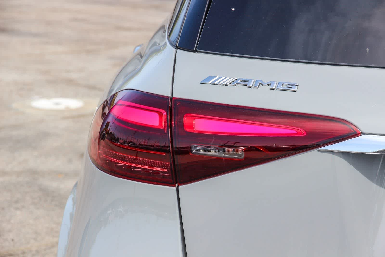 New 2026 MANUFAKTUR Alpine Grey Mercedes-Benz AMG® GLE 63 S image 7