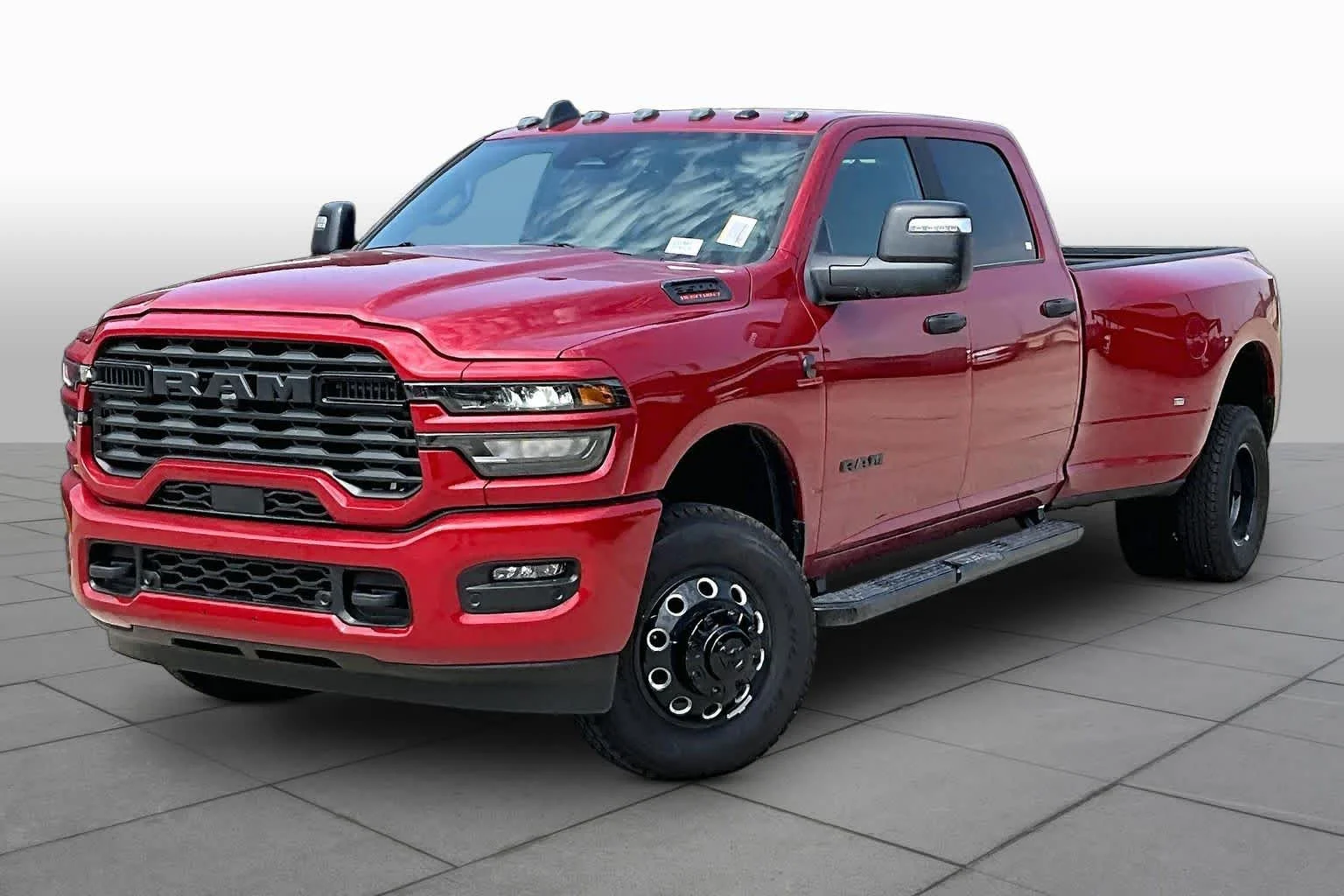New 2026 Molten Red Pearl-Coat Exterior Paint RAM Big Horn image 2