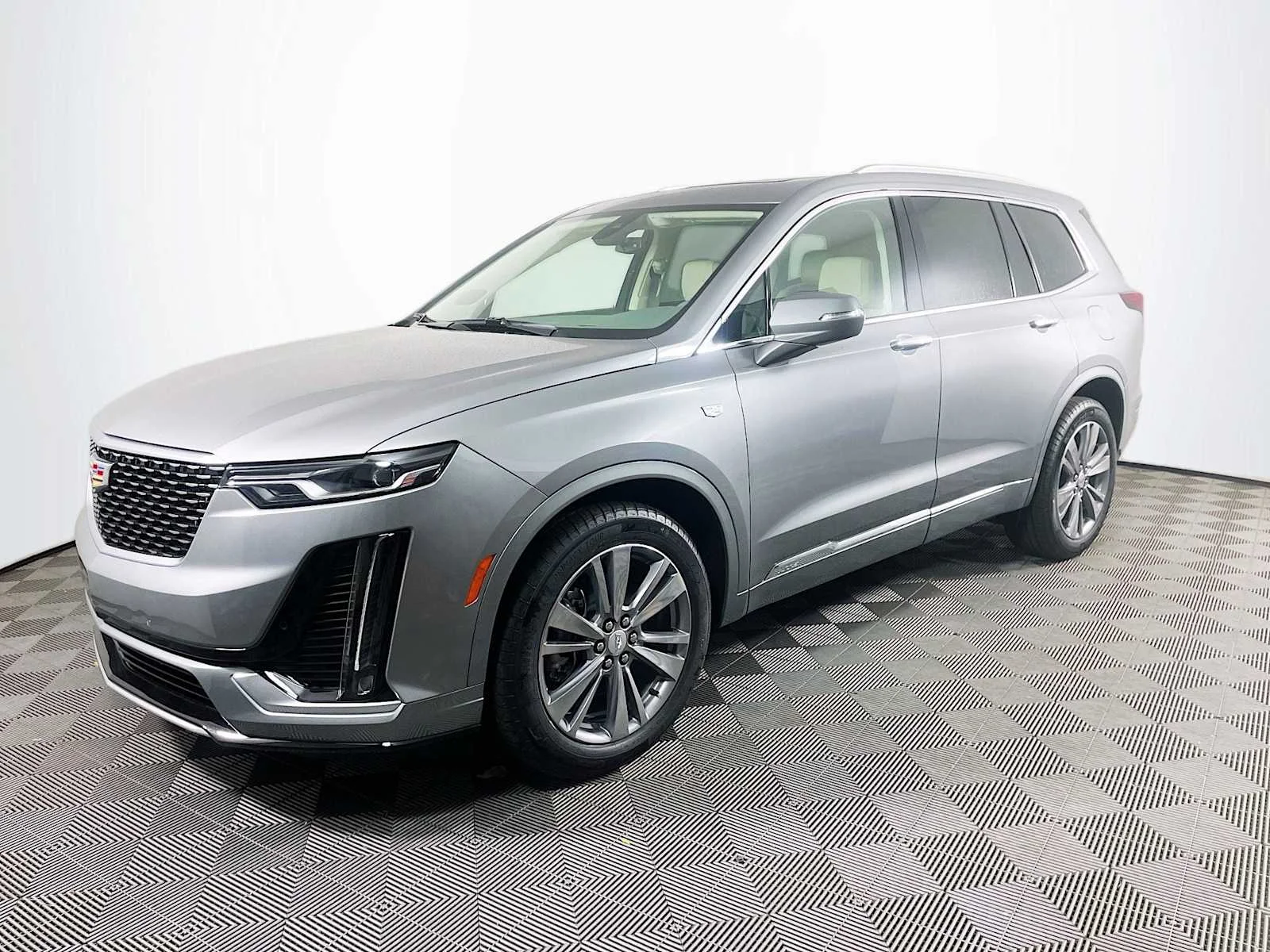 2025 Cadillac XT6 Premium Luxury Auto's photo