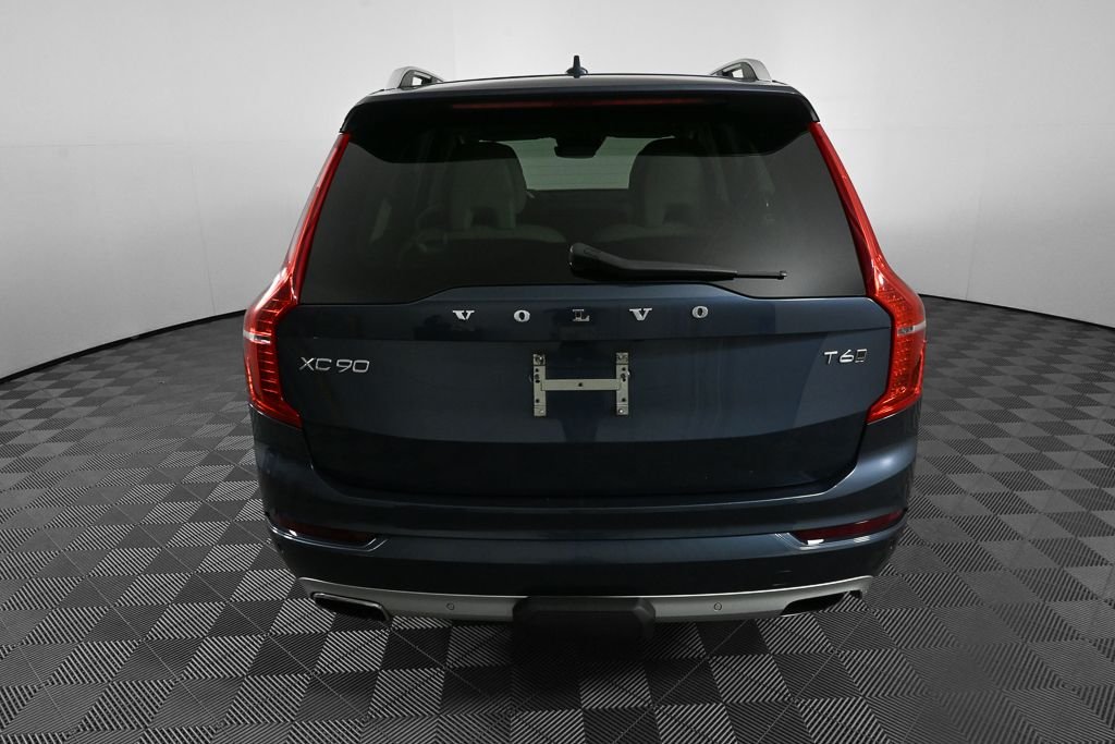 Used 2018 Blue Volvo T6 Momentum image 27