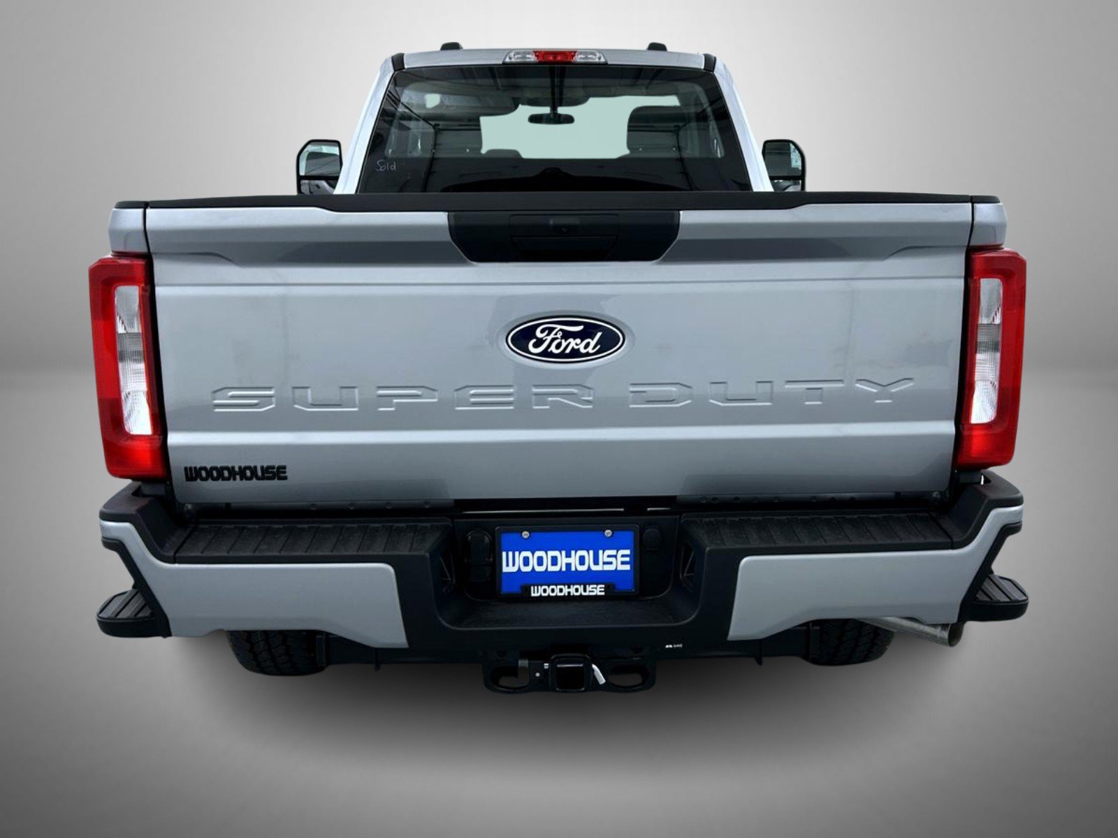 New 2027 Iconic Silver Metallic Ford XL image 6