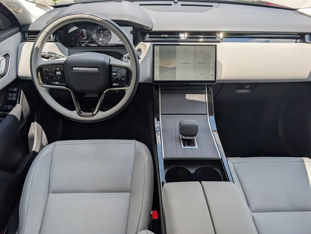 Certified Used 2025 Black Land Rover S image 11