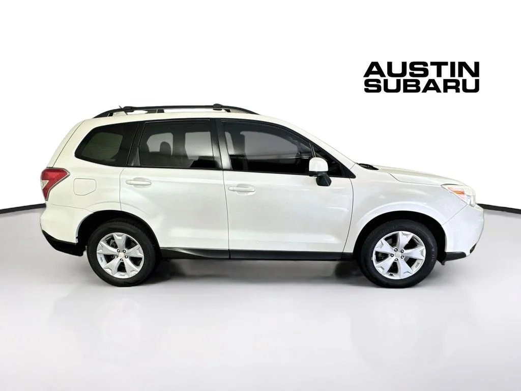 Used 2015 White Subaru 2.5i Premium image 8