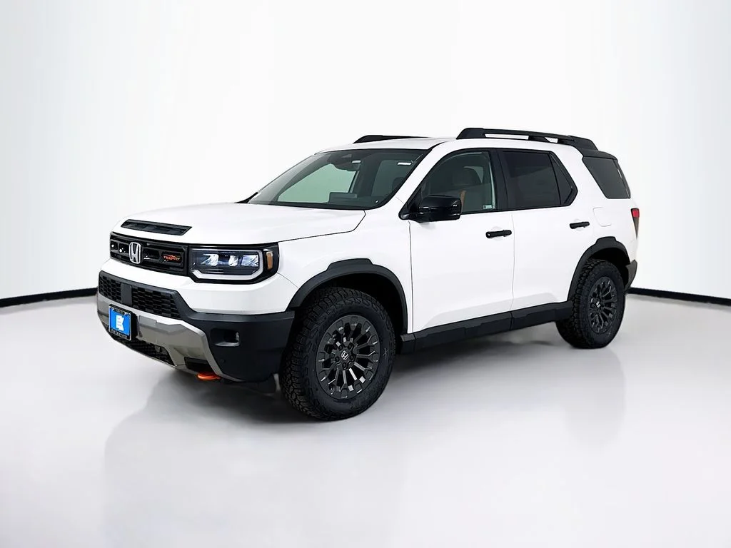 New 2026 Platinum White Pearl Honda TrailSport image 4