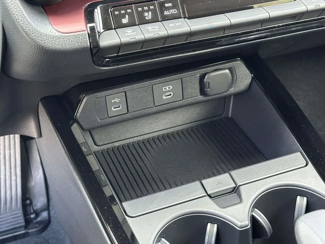2026 Toyota Prius Plug-in Hybrid XSE Premium - Photo 20