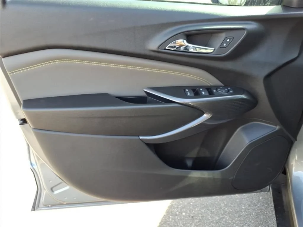 2026 Chevrolet Trax Activ - Photo 5