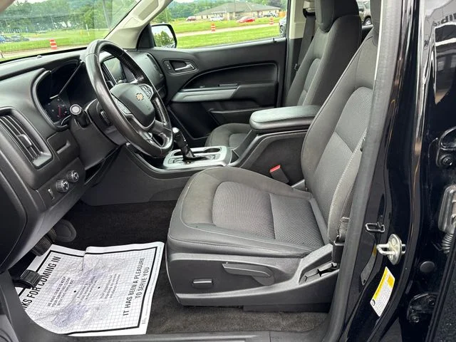 Used 2018 Black Chevrolet LT image 13