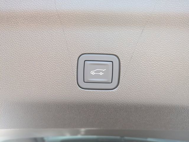 New 2026 Sterling Metallic GMC Elevation image 17