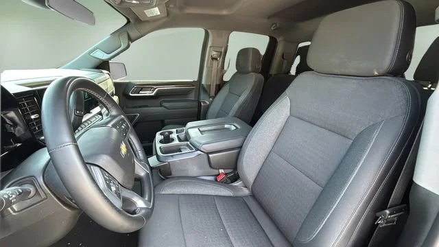 Used 2025 Black Chevrolet LT image 16