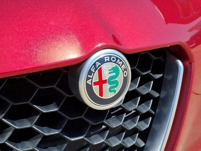 Used 2018  Alfa Romeo Ti Sport image 25