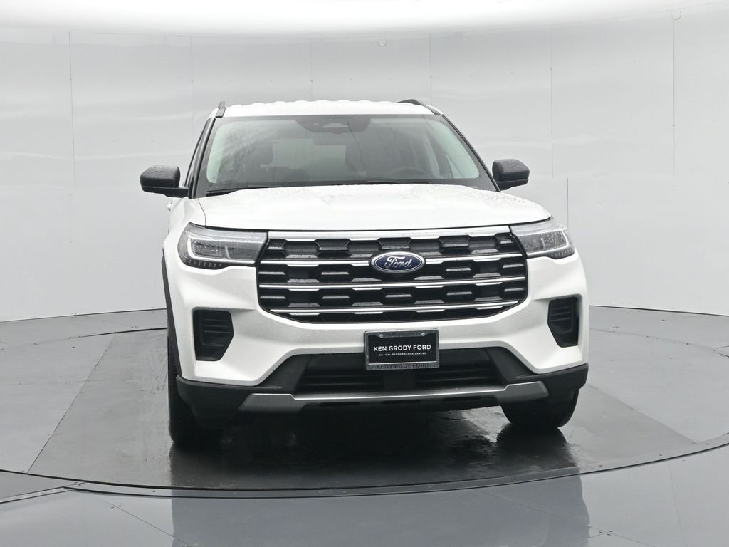New 2026 Star White Metallic Tri-Coat Ford Active image 55