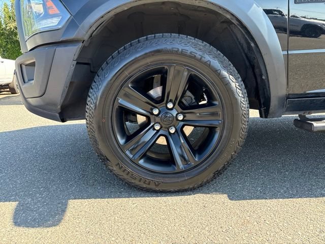 Used 2022 Diamond Black Crystal Pearlcoat Ram Warlock image 14