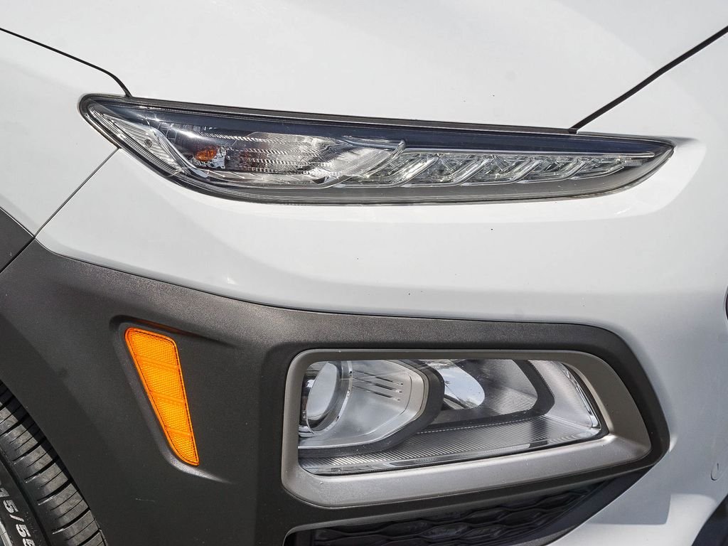 Used 2018 White Hyundai SEL image 10