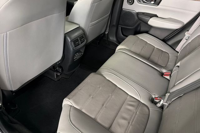 Used 2019 Lunar Silver Metallic Honda EX-L image 17