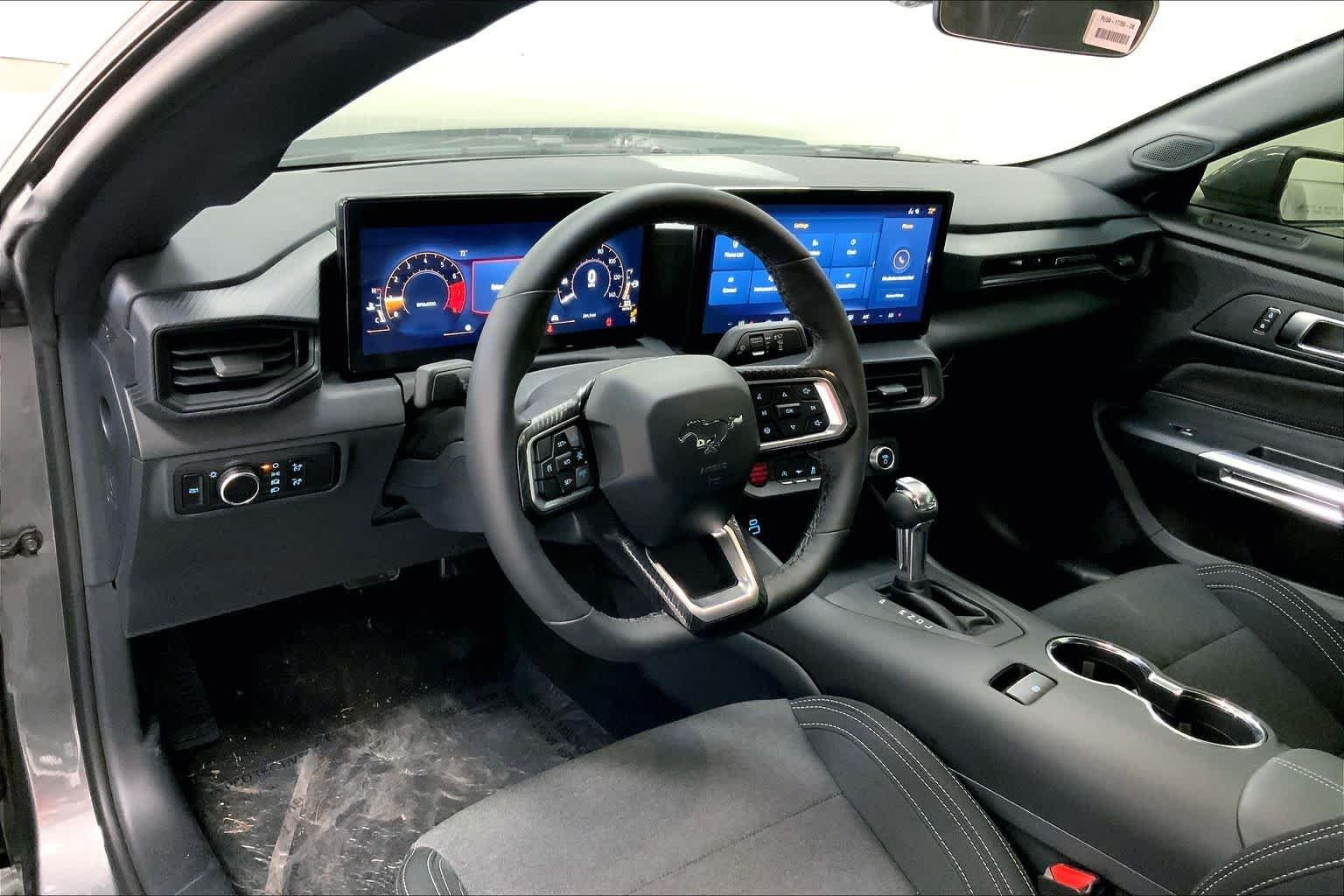 2025 Ford Mustang EcoBoost Fastback - Photo 7