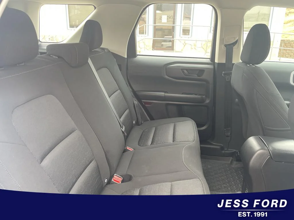 Used 2023 Oxford White Ford BASE image 22