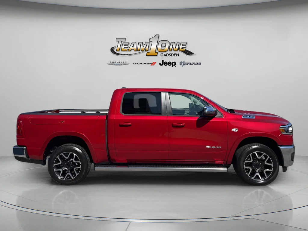 New 2026 Molten Red Pearl-Coat Exterior Paint RAM Laramie image 10
