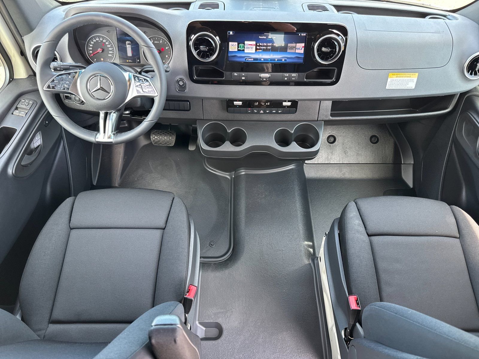 New 2026 Pebble Grey Mercedes-Benz Crew 170 WB image 3