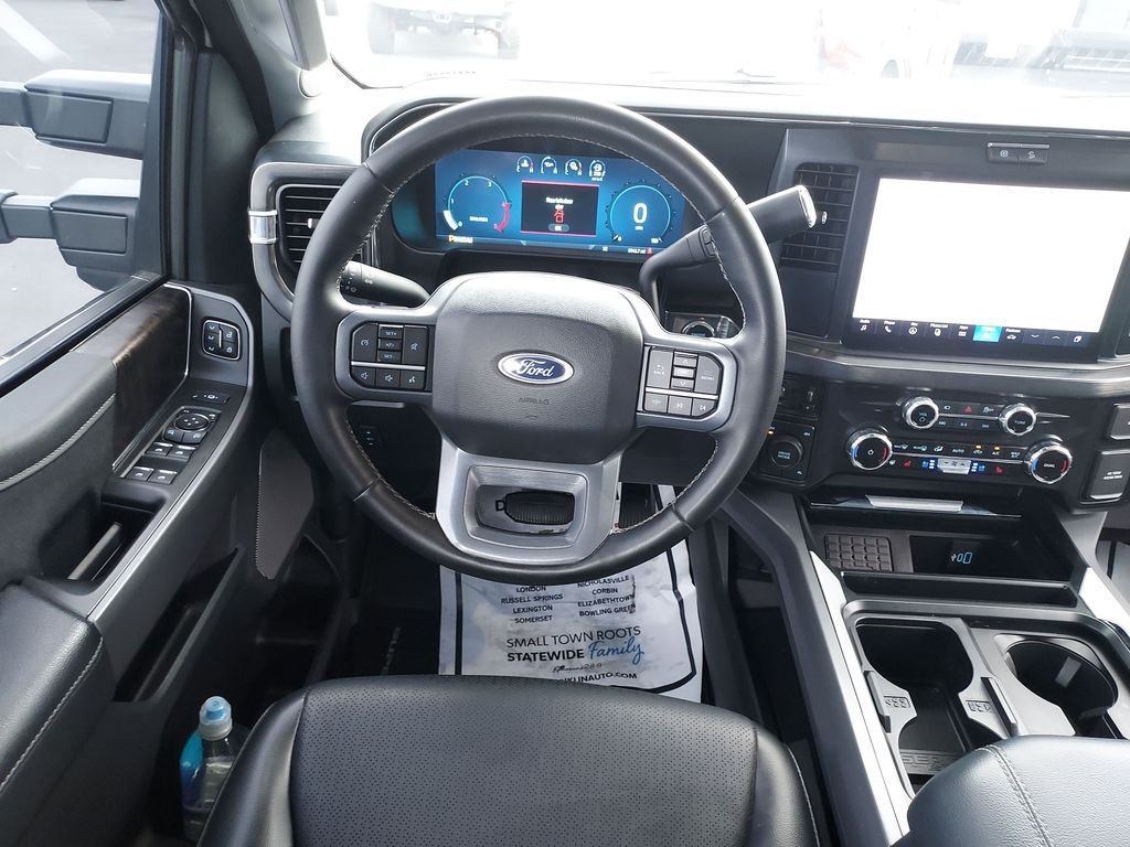 Used 2025 White Ford Lariat image 16