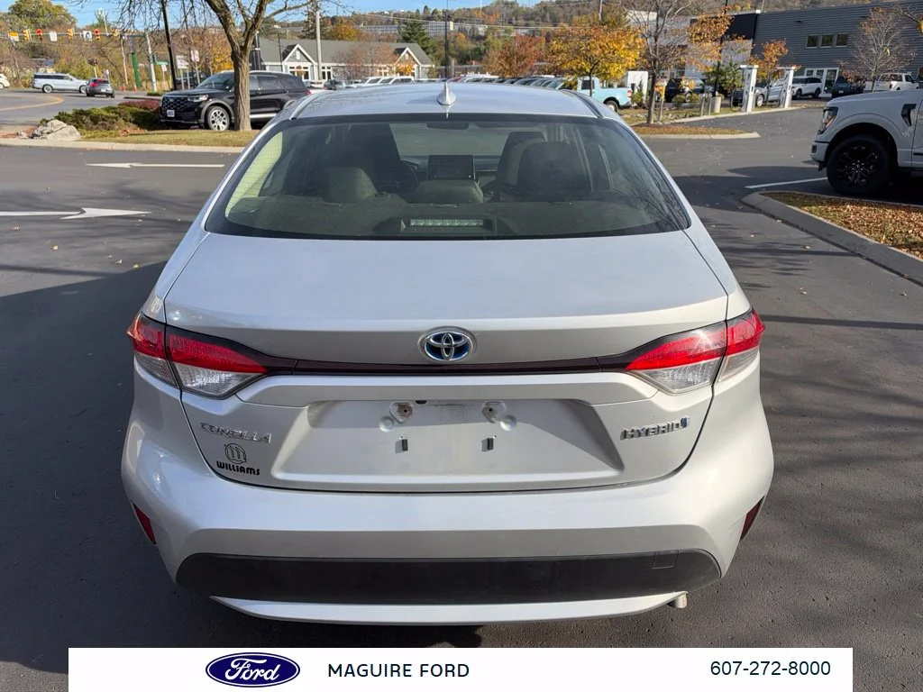 Used 2021 Classic Silver Metallic Toyota LE image 5