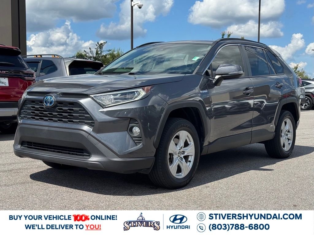 2021 Toyota RAV4 XLE - Photo 10