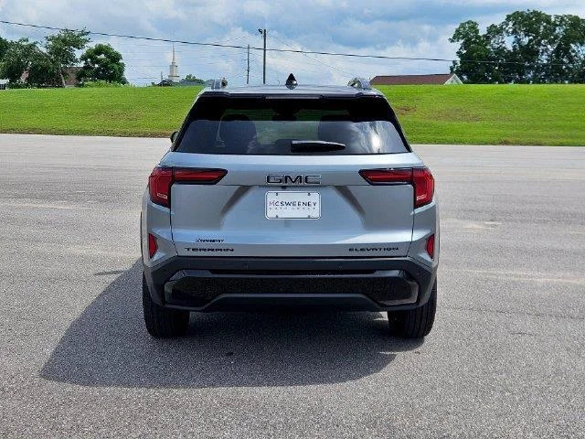 New 2026 Sterling Metallic GMC Elevation image 4