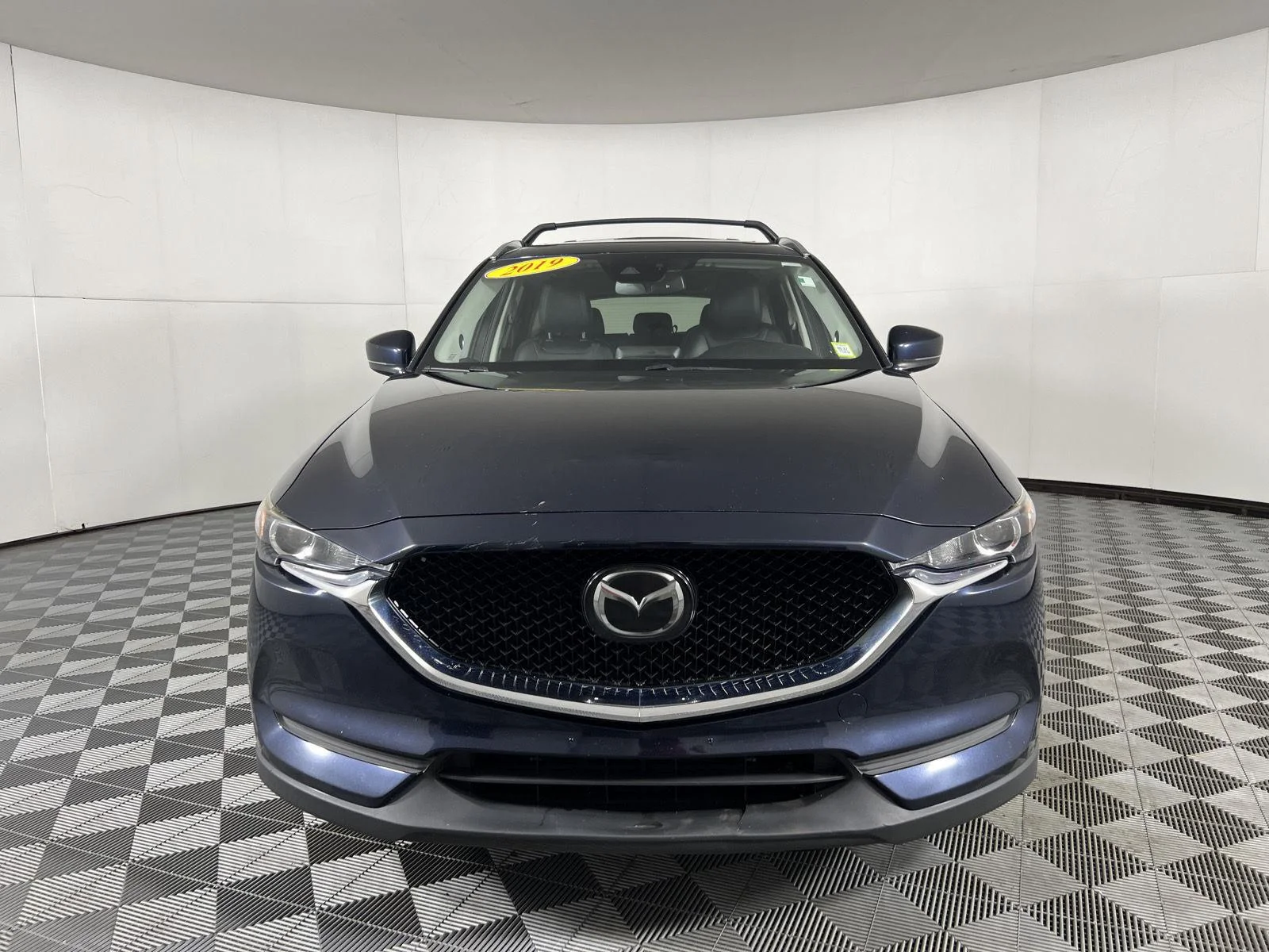 Used 2019  Mazda Touring image 21