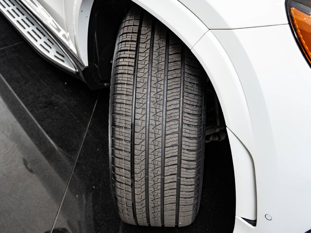Certified Used 2023 Polar White Mercedes-Benz GLS 580 image 51