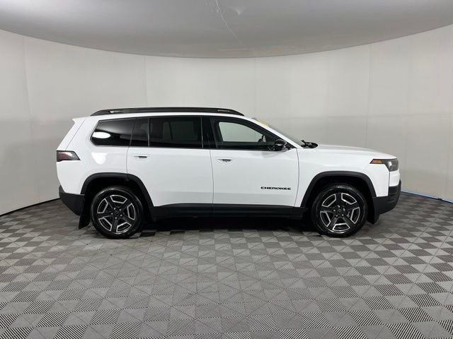 Used 2026 White Jeep Limited image 8