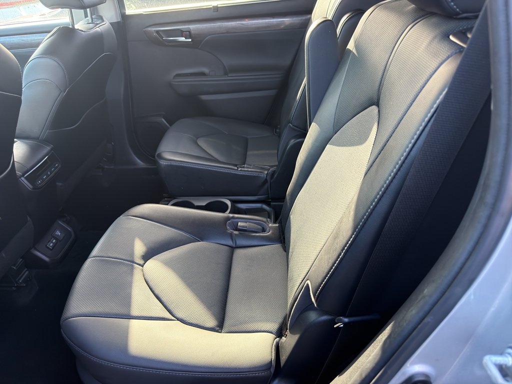 Used 2022 Celestial Silver Metallic Toyota Hybrid Limited image 3