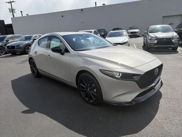 2026 Mazda CX-3 Premium Plus 2.5 AT 5-Door SKYACTIV AWD's photo