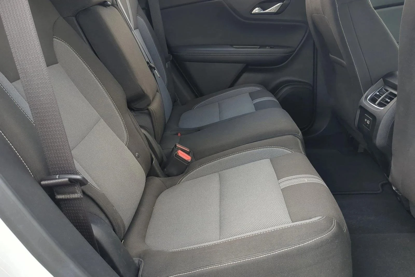 Used 2023 Summit White Chevrolet LT image 17