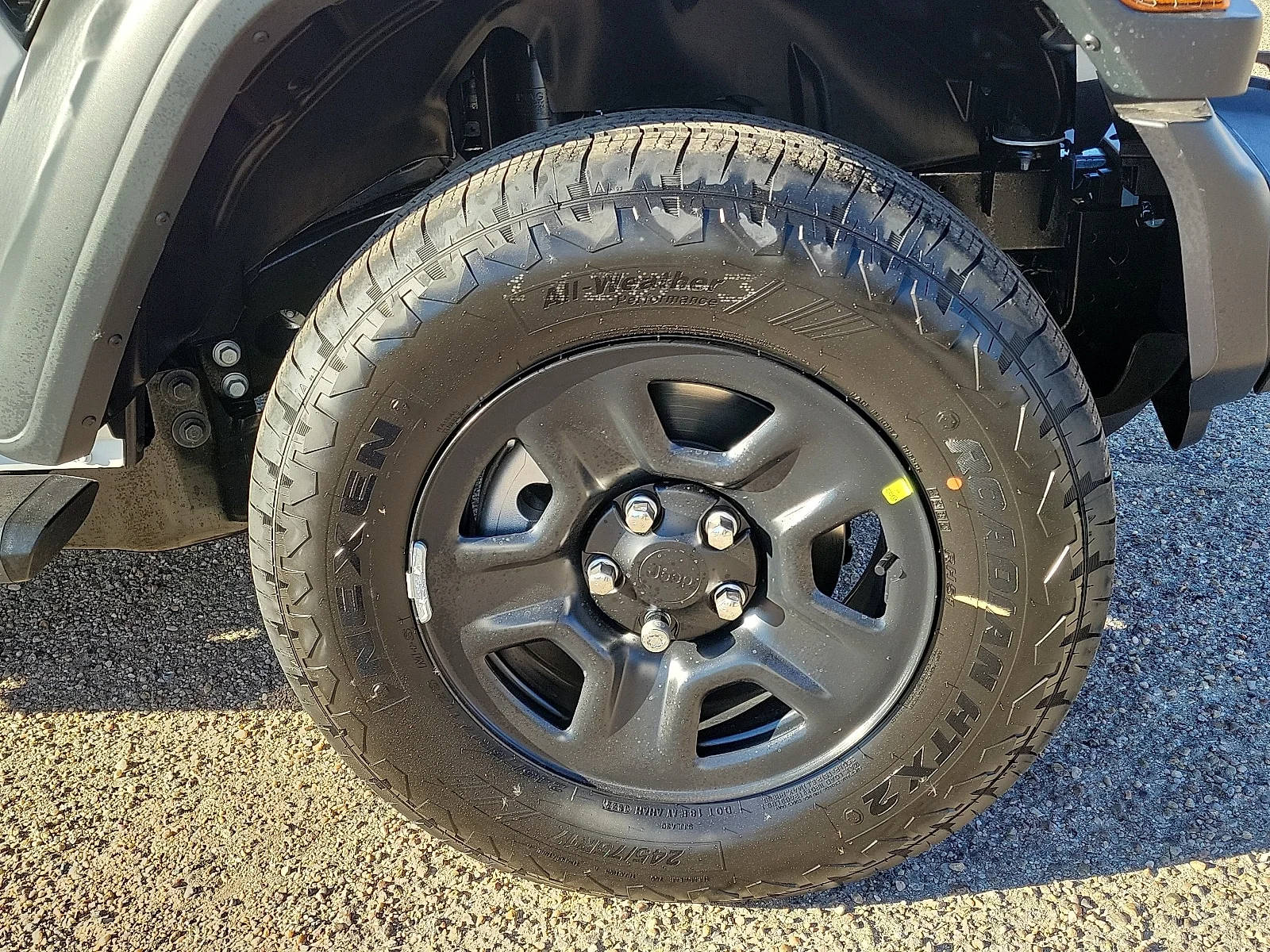New 2026 PW7 Bright Whit Jeep 2-DOOR SPORT image 7