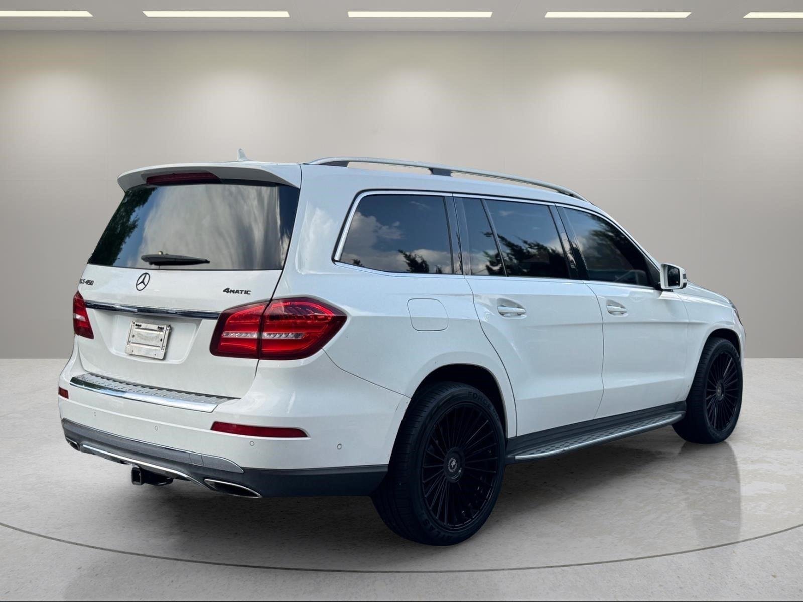 Used 2017  MERCEDES-BENZ TRUCK  image 5