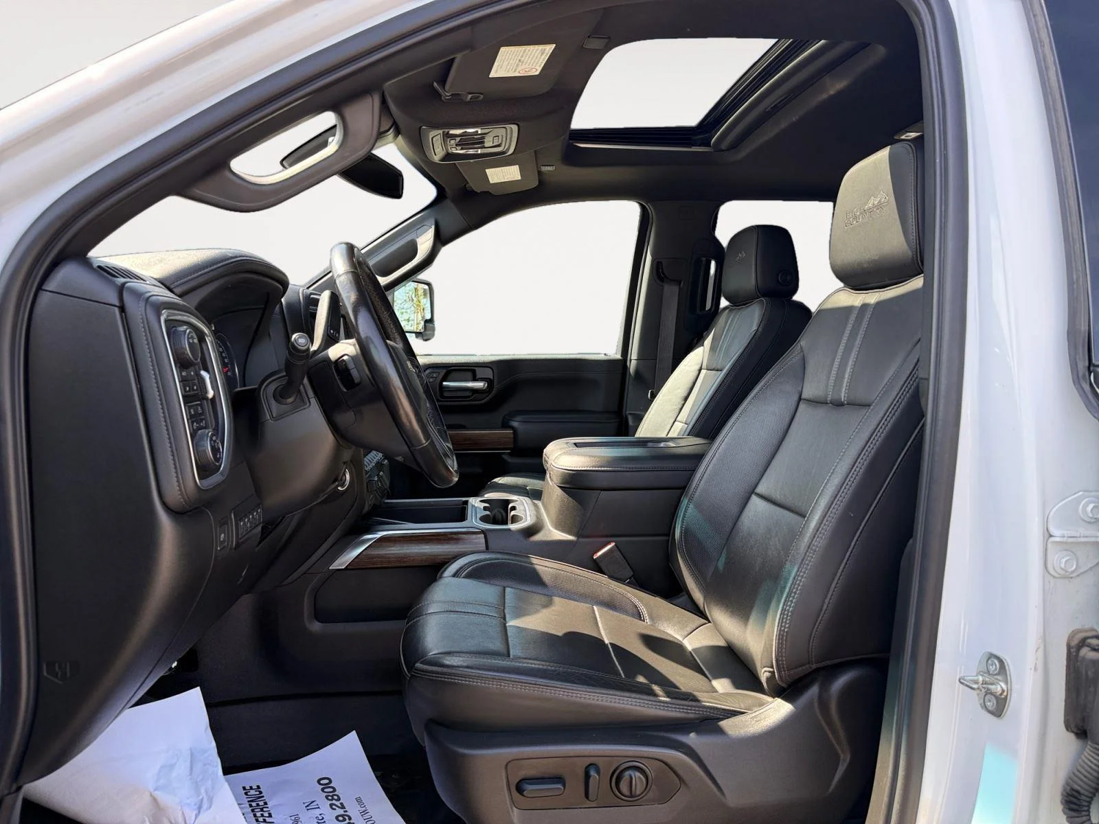 Used 2022 Summit White Chevrolet High Country image 10