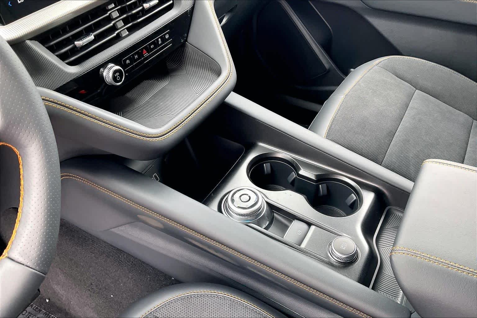 New 2026 Space White Metallic Ford Tremor® image 7