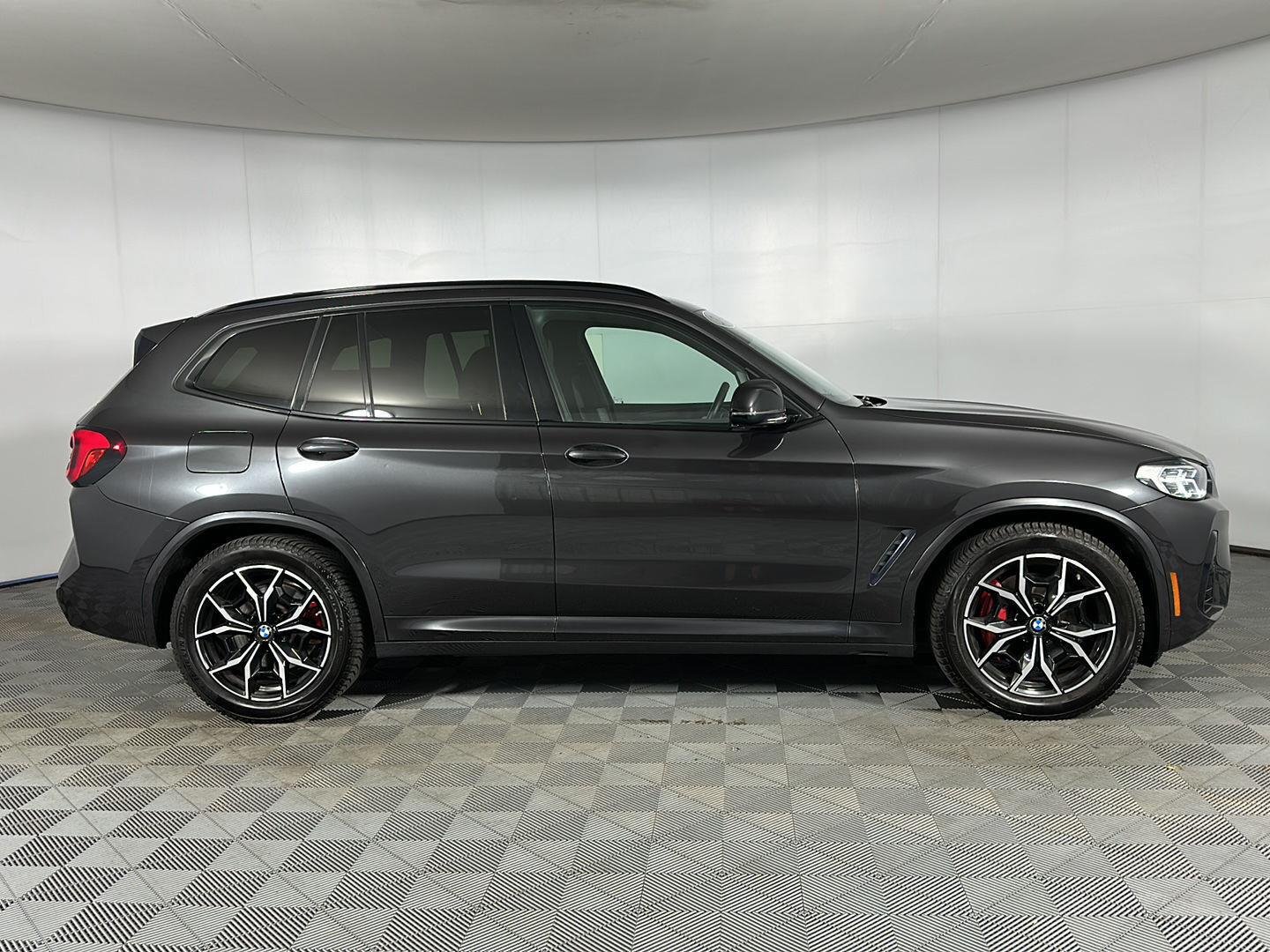 Used 2022 Dark Graphite Metallic BMW M40i image 30