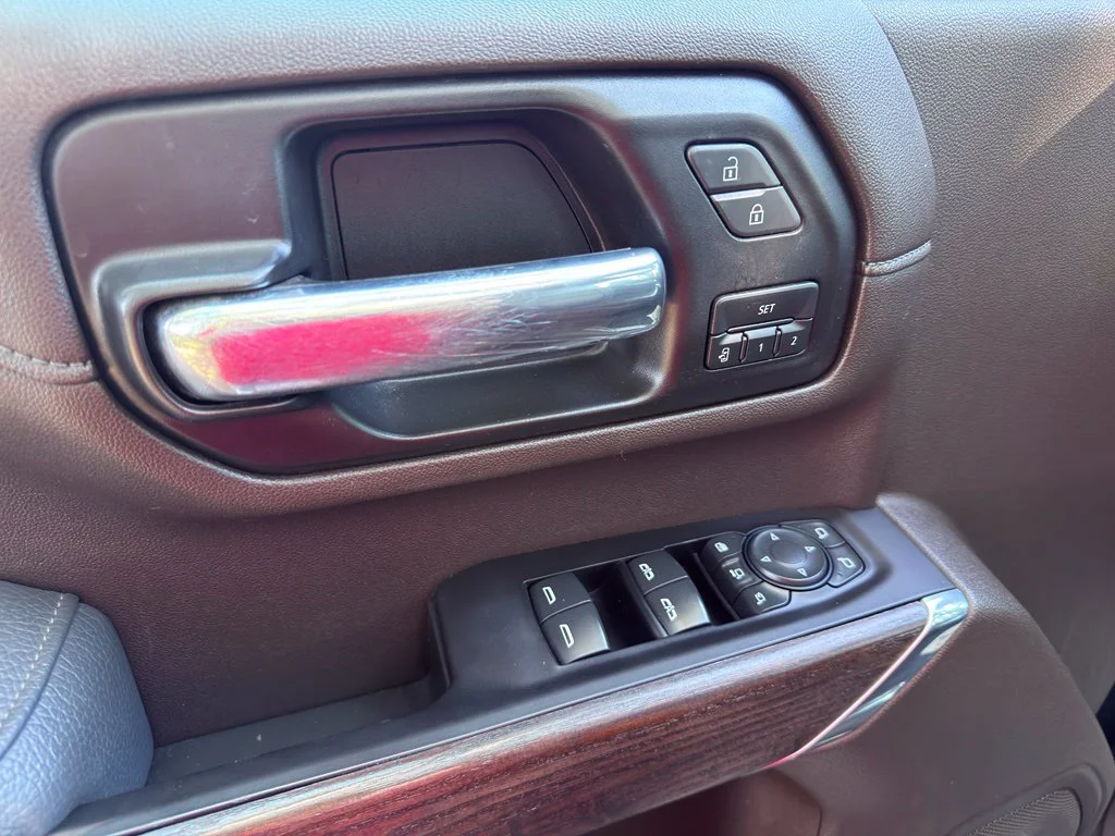 Used 2021 Black GMC Denali image 25