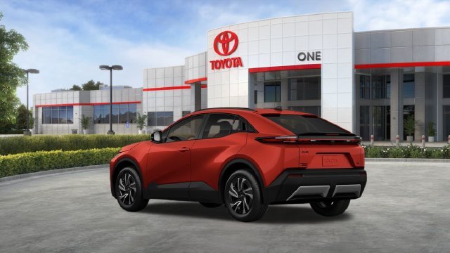 New 2027 Tandoori Toyota  SE image 9