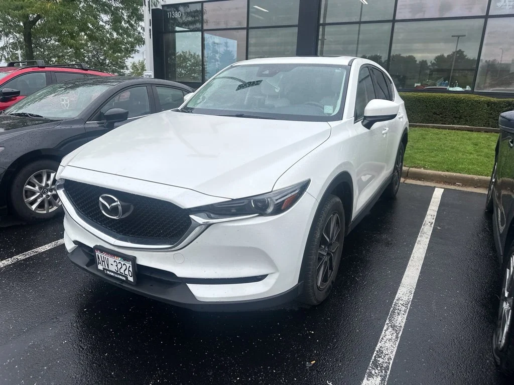 Used 2017 White Mazda Grand Select image 1