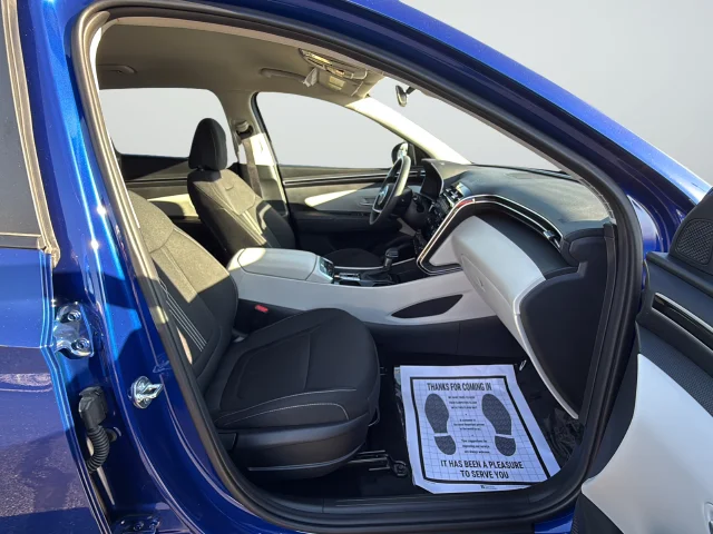 Used 2024 Blue Hyundai SEL image 26