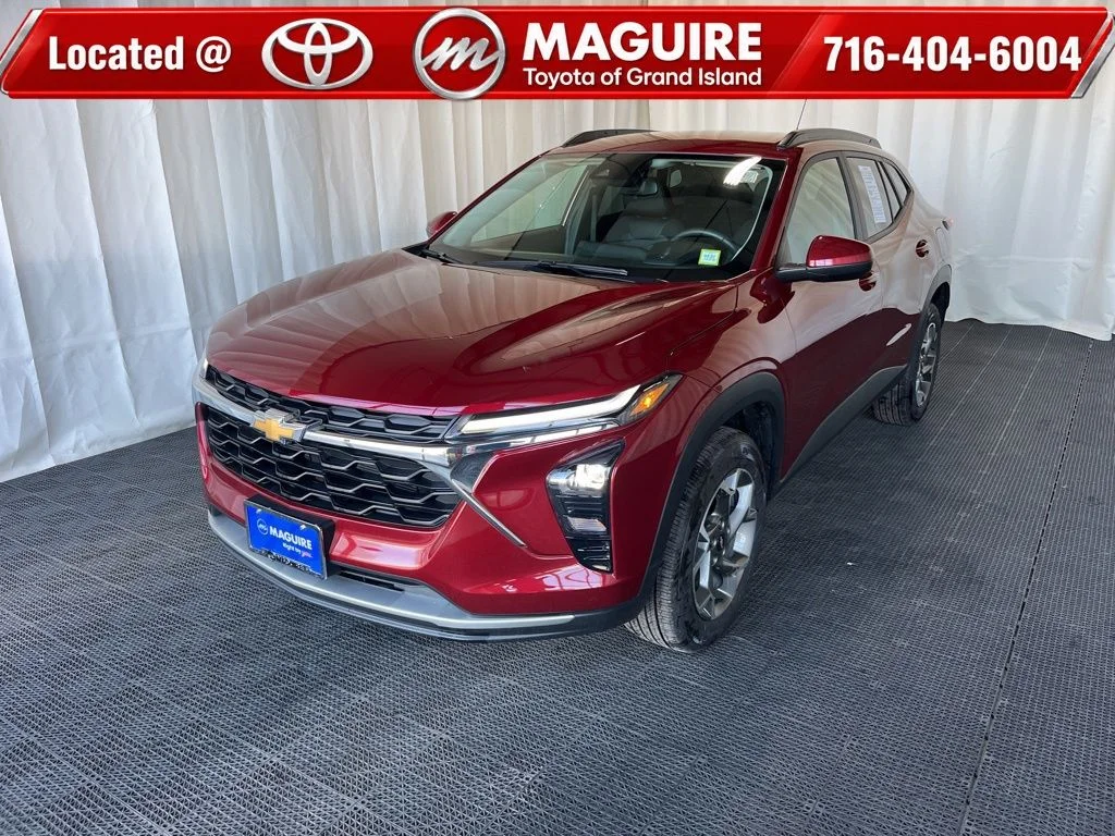 Used 2025 Red Chevrolet LT image 1