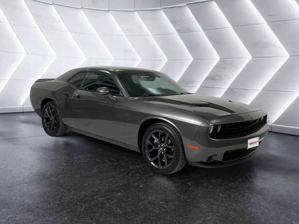 2021 Dodge Challenger SXT Auto's photo