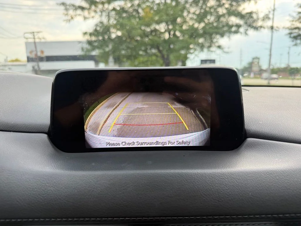 Used 2018 White Mazda Touring image 16