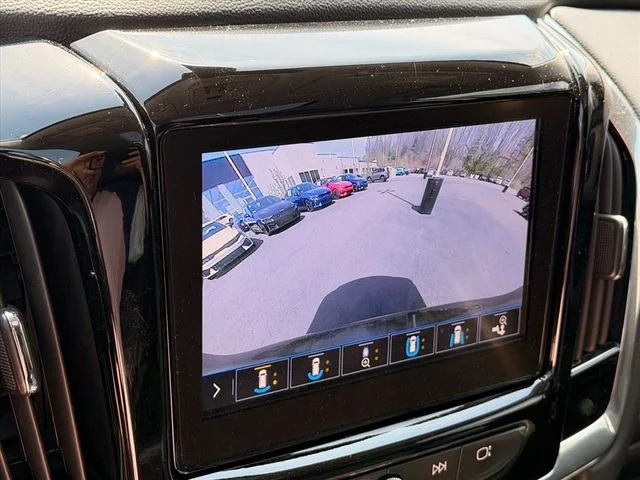 Used 2020 Gray Chevrolet Premier image 27