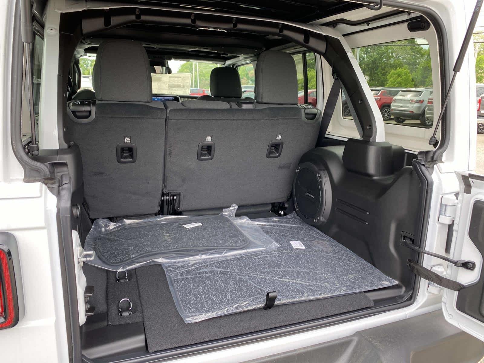 New 2026 Bright White Clear-Coat Exterior Paint Jeep 85th Anniversary image 5