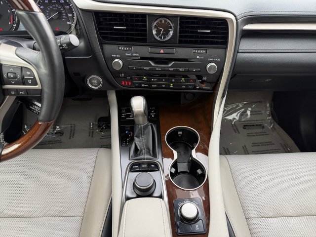Used 2019 White Lexus 350 image 15